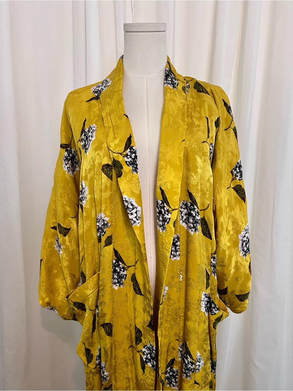 Topshop Satin Floral Long Kimono Coat. - Picture 2 of 7
